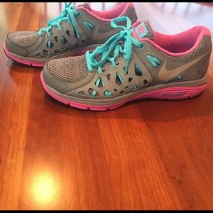 Ladies size 8 Nike sneakers